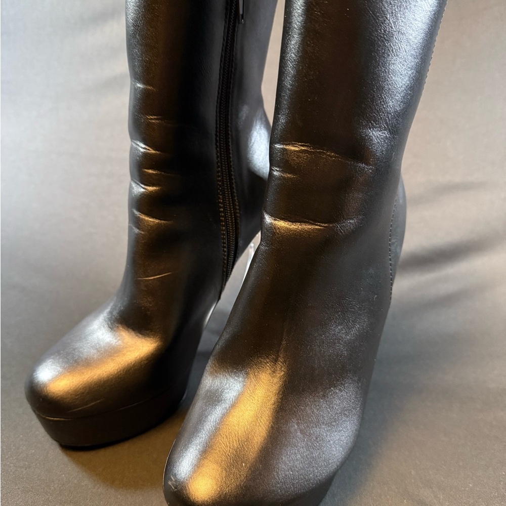 Elegant Black Women's Boots